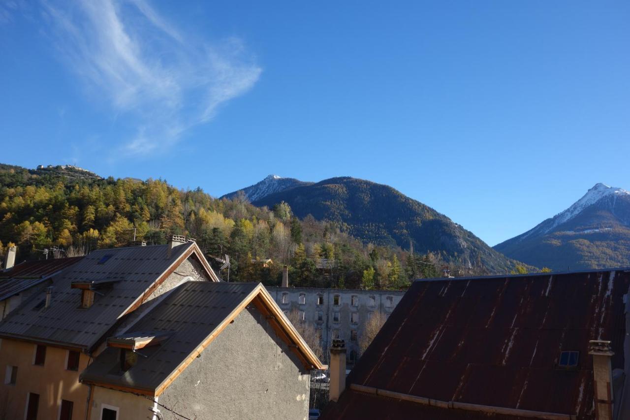 Chez Petit Louis- Appart Centre Ville Jusqu'A 6 Personnes Briançon Eksteriør billede