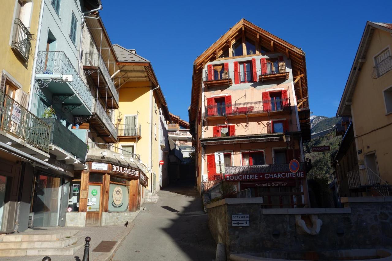 Chez Petit Louis- Appart Centre Ville Jusqu'A 6 Personnes Briançon Eksteriør billede
